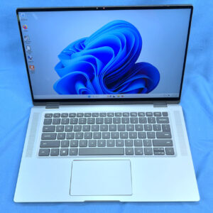 SKI-0003 laptop photo